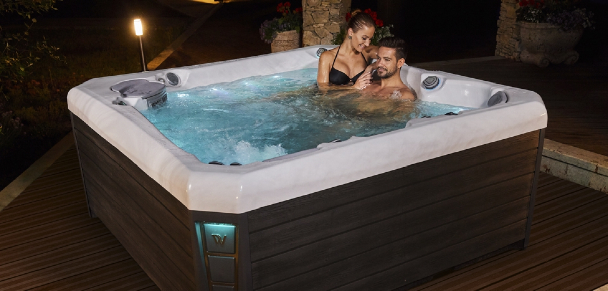 Palermo City Life - Wellis Whirlpool mit 3 Sitzen und 2 Liegen