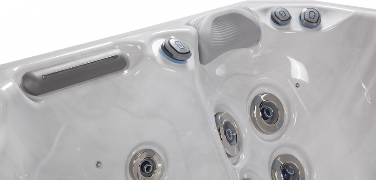 Palermo City Life - Wellis Whirlpool mit 3 Sitzen und 2 Liegen